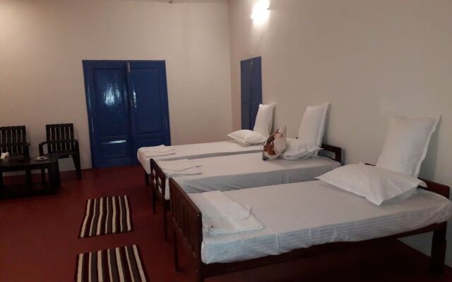 Hotel Dhuni Resorts goa