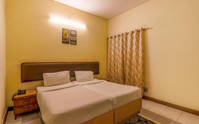 Fabhotel Executive Guest House