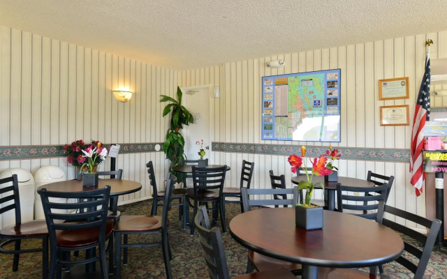 Americas Best Value Inn - Satellite Beach