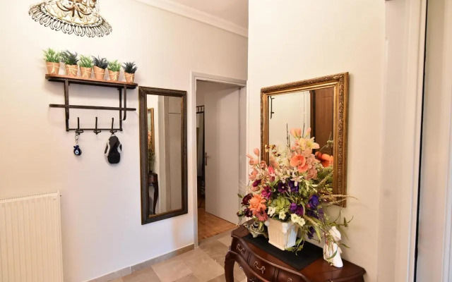 Queens Bed&Rest Luxury Apartment