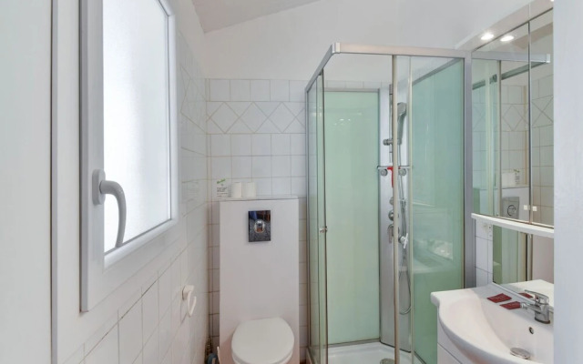 Gite in a Holiday Park With Pool