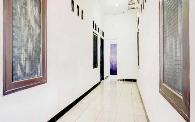 OYO 3229 Ijen Homestay