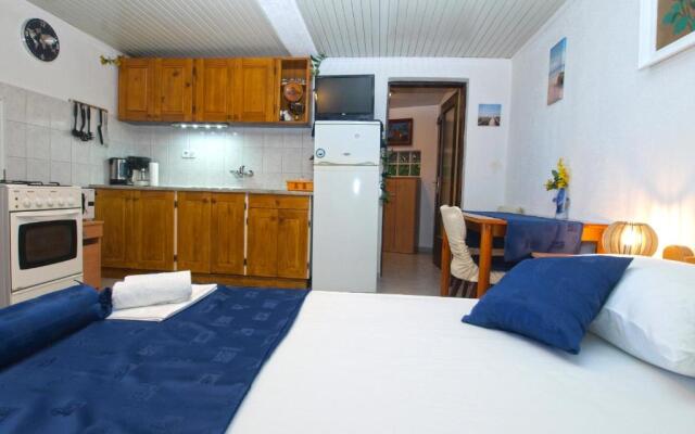 Apartment Lovre 1605