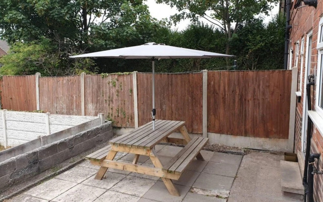 Sleeps 6, Guests&contractors, Wi-fi, Free Parking