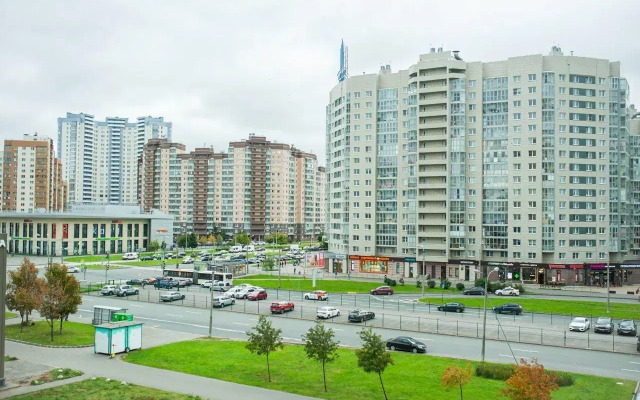 Своё Жильё на улице Оптиков 45 корпус 1