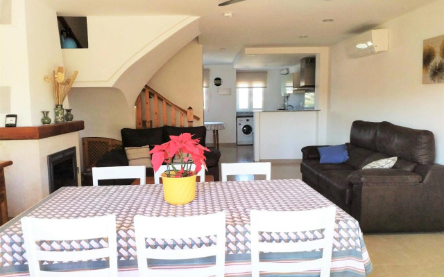 Residencial OlivalAcceso privado playa por jardín