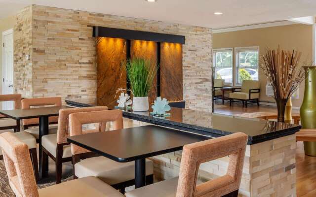 Ogunquit River Inn & Suites