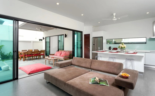 Large 3BR Villa with Big Pool by Intira