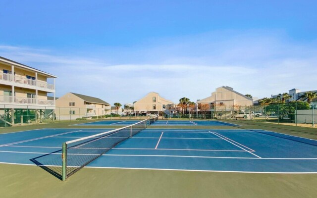 Sandpiper Cove #9215 by Destin Getaways