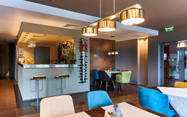 Hotel Mone