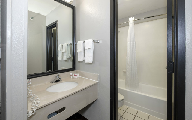 Red Roof Inn PLUS+ Orlando-Convention Center/ Int'l Dr