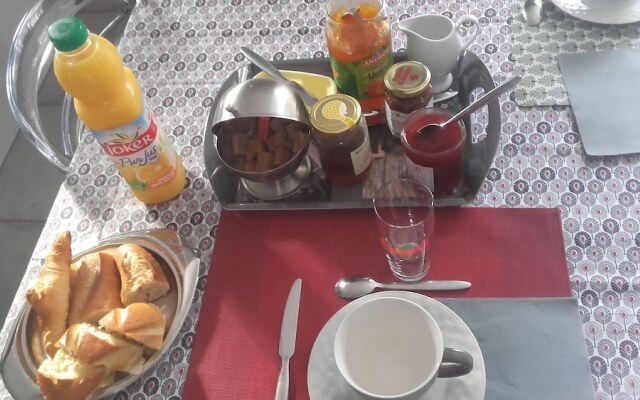 Les Amandiers