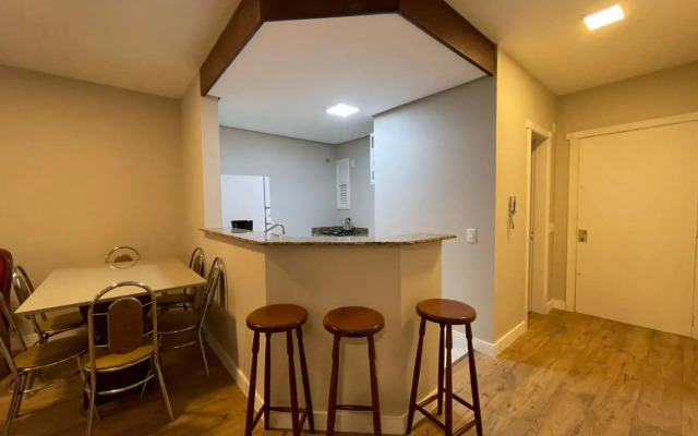 Apartamento a 100m da Rua Coberta