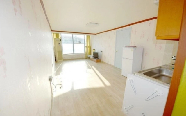 Hwaseong J House Pension