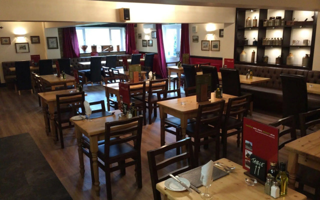 Hunters Lodge Inn