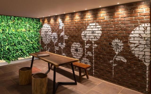 Hotel Avora Tree By Rivido