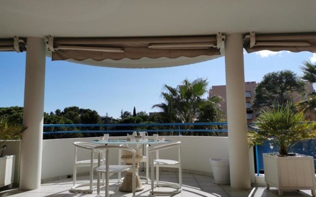 Appartement Cannes La Bocca, 3 Pieces, 4 Personnes Fr 1 609 12