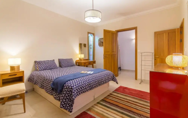 Magnificent Seafront Apartment Sliema