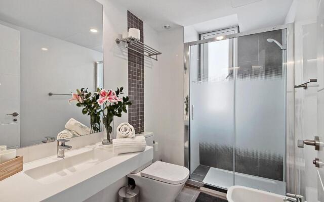 Carihuela Suites