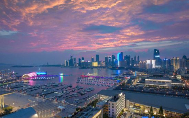Huanwan Business Hotel