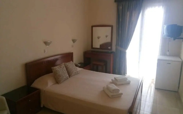 Hotel Pavlos & Studios