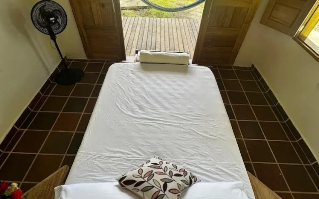 Pacific Waves Hostel & Surf