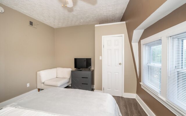 Monmouth Loft 3