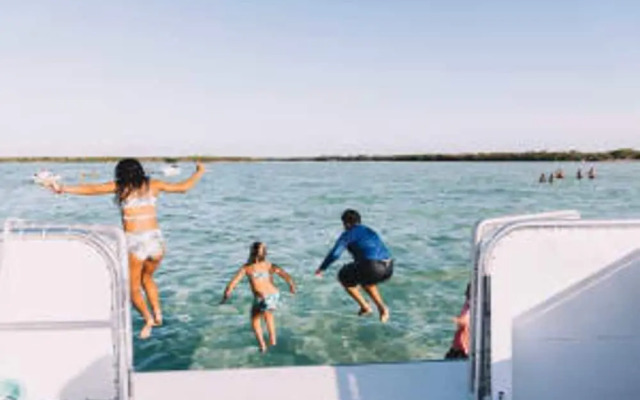 New Waterfront Home - Dreamside House