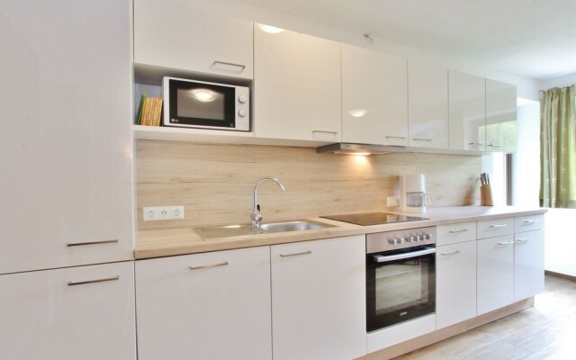 Cozy Apartment in Neukirchen am Großvenediger With Parking