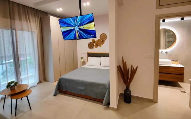 Elpis' Cozy & Luxury Apartment