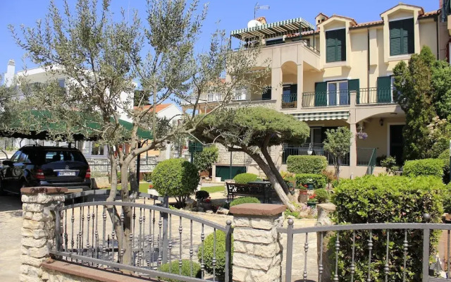 Zdenka - 10 m From the Beach - A2