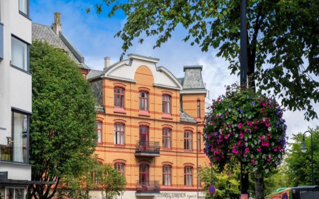 Frogner House