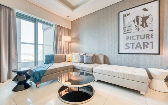 Maison Privee - Cool Dubai Apt next Burj Khalifa & Design District