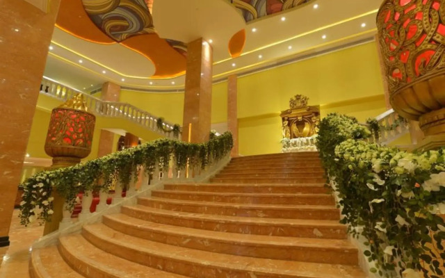 The Royal Pinnacle Hotel