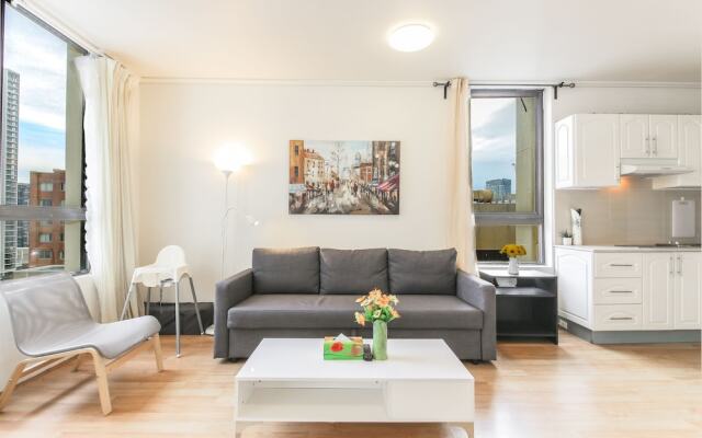 Amazing Location Cozy Stay with Parking
