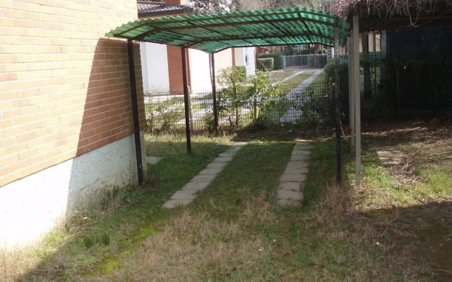 Nice Flat With Garden and Parking