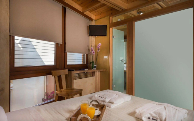 Neoria Houses