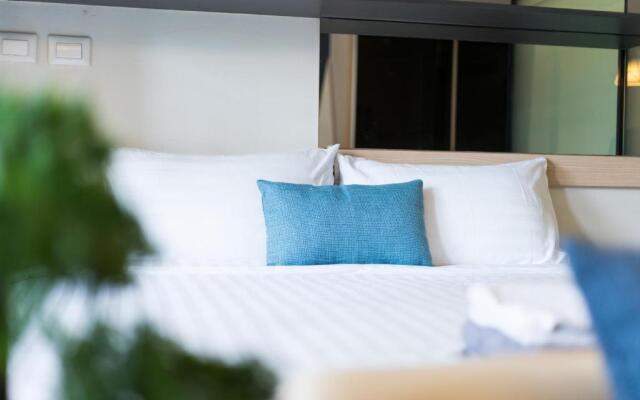 Stylish room ,2beds, Free Wi-Fi,Netflix, BTS Asok, Sukhumvit