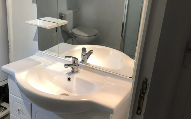 Les Gites De Montmartre