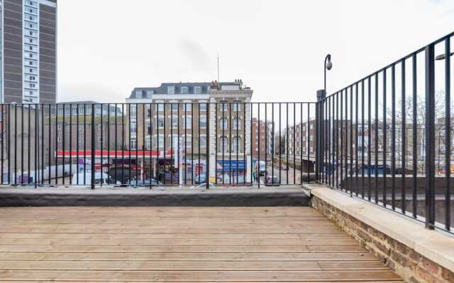 Modern Studio With Terrace in Marylebone