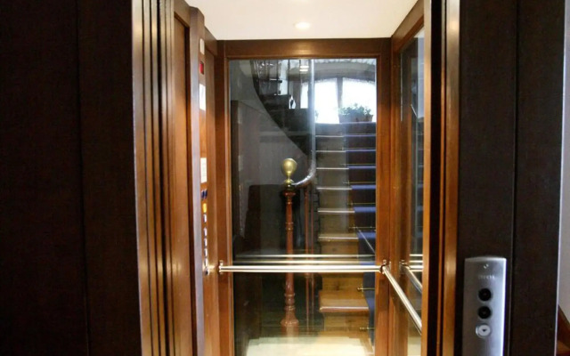 Hotel Puente Romano