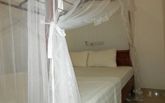 Mirissa Cocoon