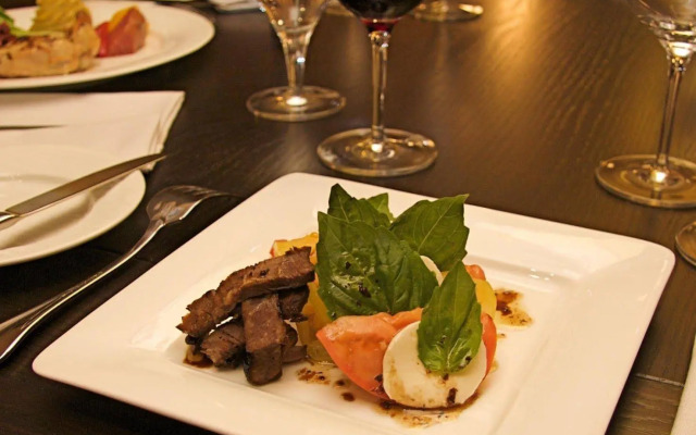 Sawridge Inn & Conference Centre Edmonton South