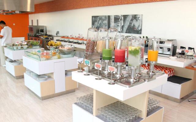 HARRIS Hotel Sentraland Semarang