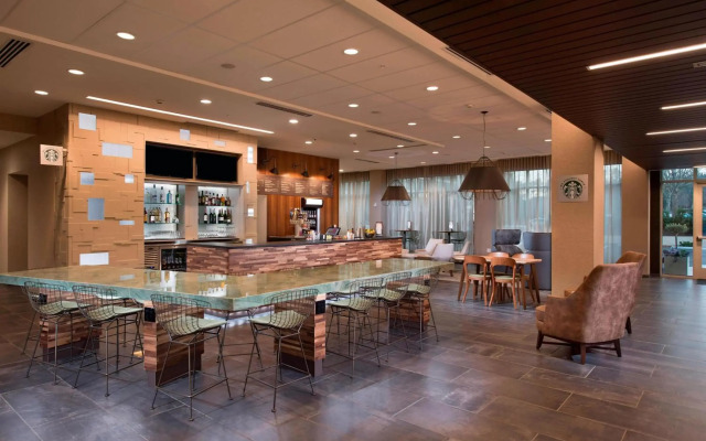 Courtyard by Marriott Atlanta Alpharetta/Avalon Area