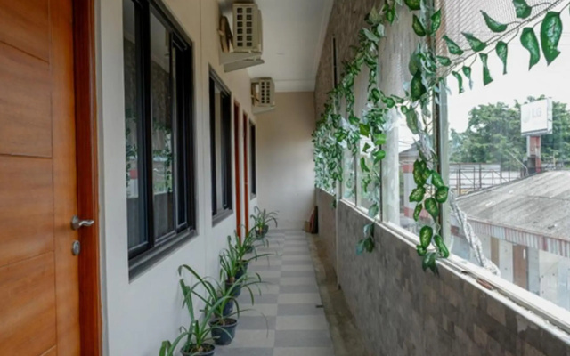 RedDoorz @ Jalan Majapahit Semarang