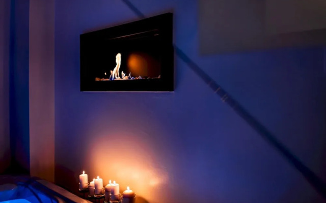 Old Court Luxury Suite Spa