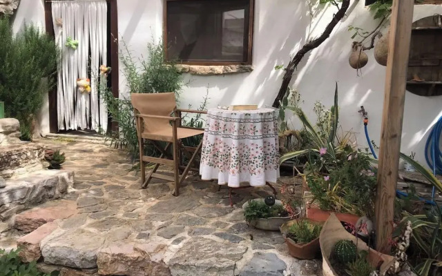 Mylopetra Four Seasons Traditional House