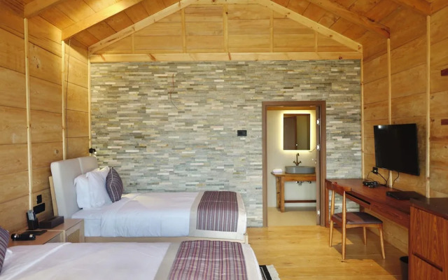 Gangtey Pinewood Resort