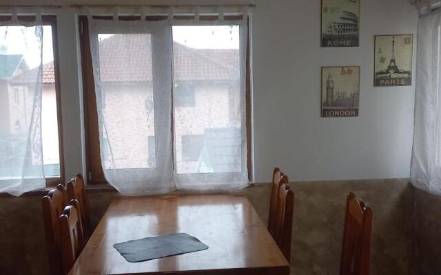 Double room with private bathroom by OSTERIA CONSTANTINO